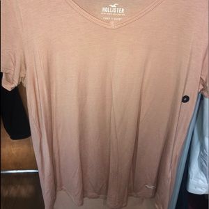 3 for 20!!🤩Hollister T-shirt